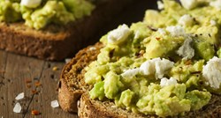Evo kako da omiljeni avokado tost bude još ukusniji i manje kaloričniji